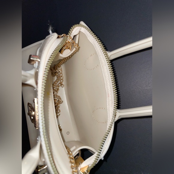 Small Cream jelly heart locket satchel bag - Picture 3 of 3